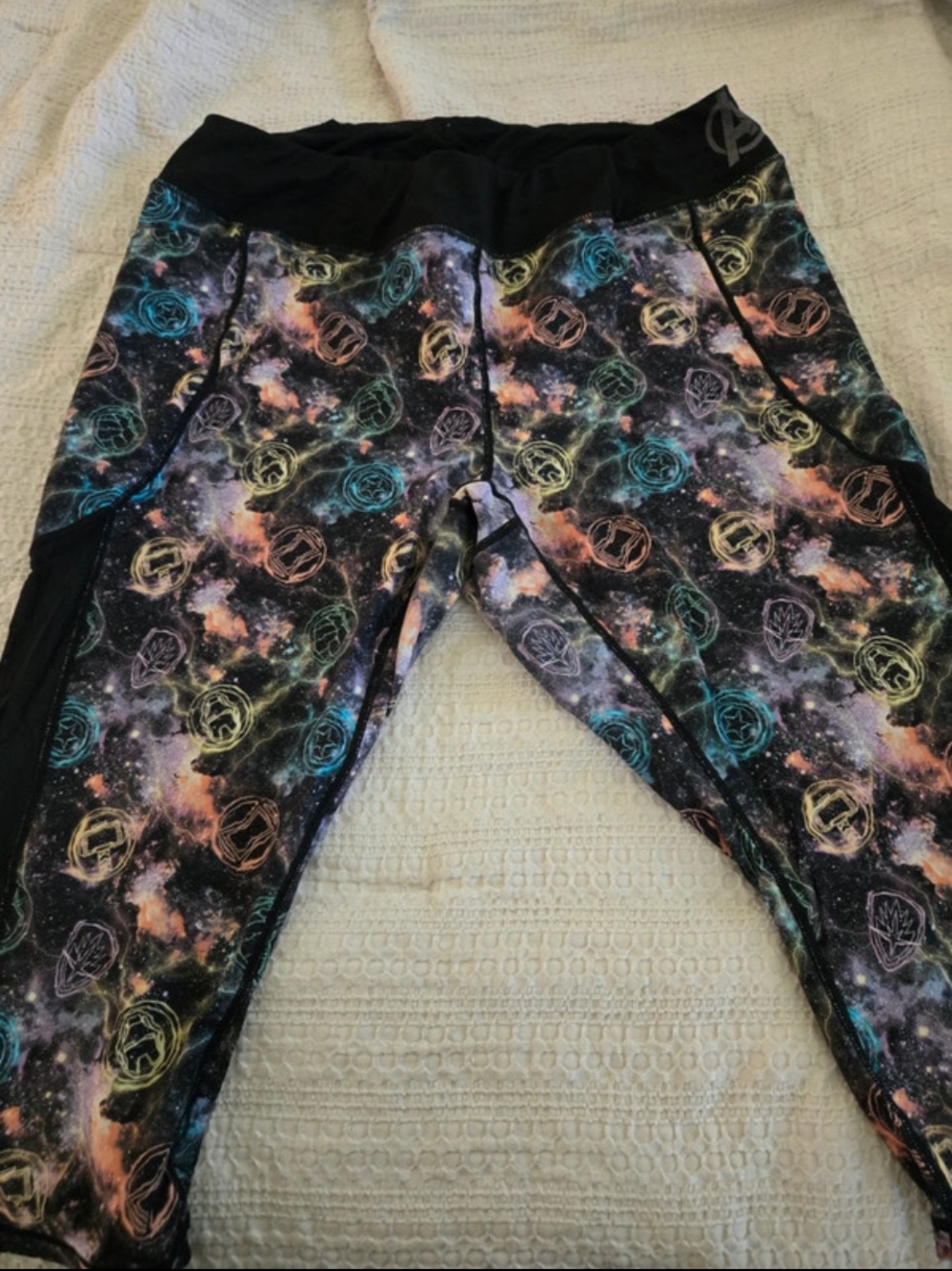 Universe Marvel Avengers Galaxy Capri Active Leggings Mesh Size